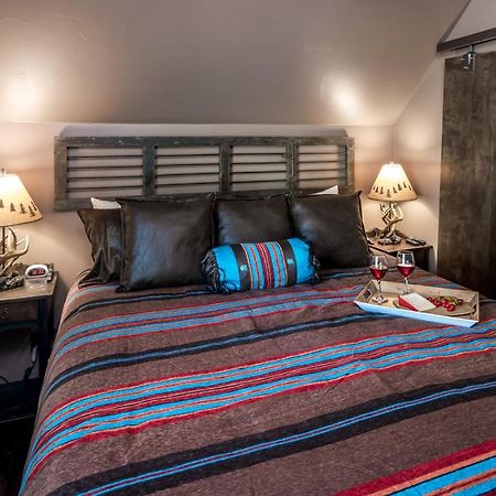 Fifth Dimension, 2 Bedrooms, Wifi, Hot Tub, Game Table, Grill, Sleeps 4 Ruidoso Dış mekan fotoğraf