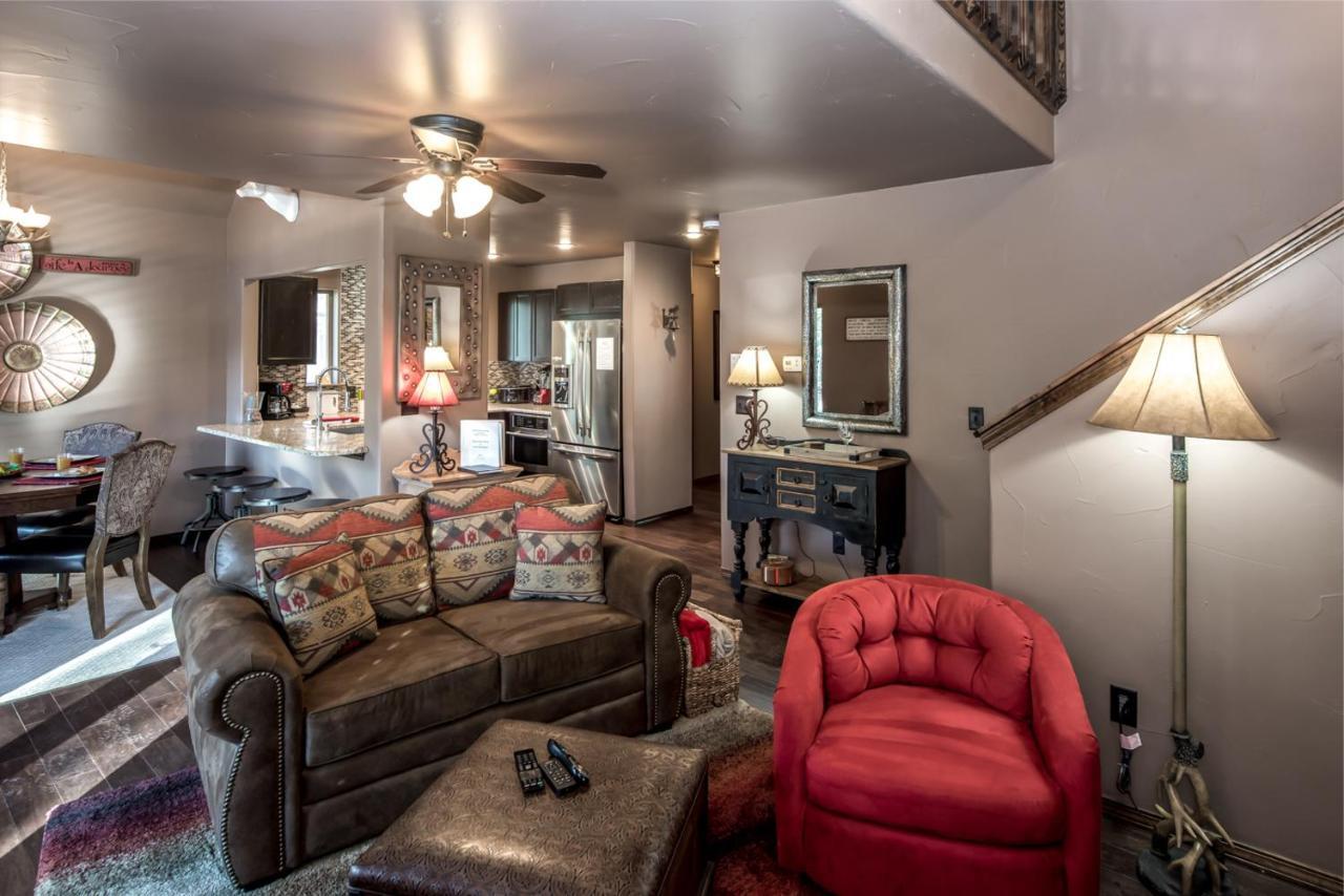 Fifth Dimension, 2 Bedrooms, Wifi, Hot Tub, Game Table, Grill, Sleeps 4 Ruidoso Dış mekan fotoğraf