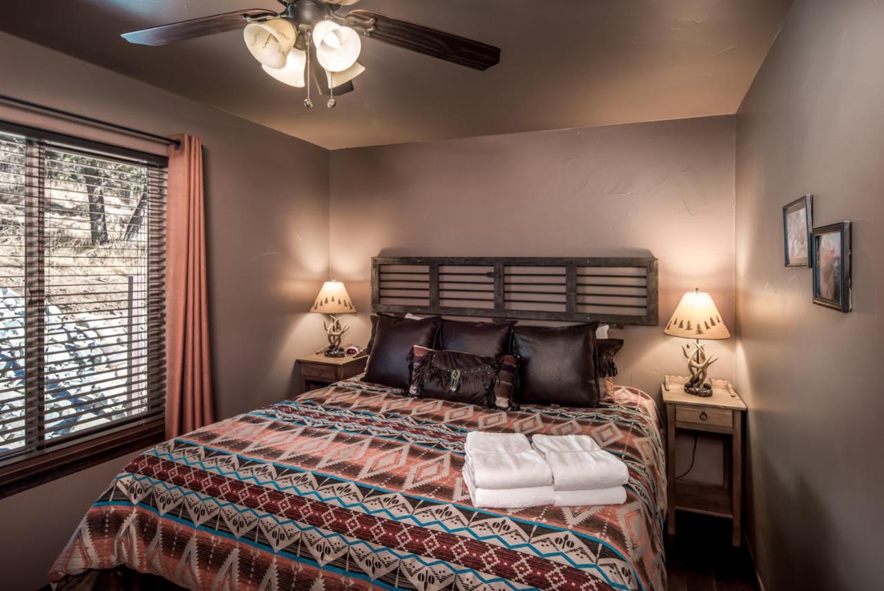 Fifth Dimension, 2 Bedrooms, Wifi, Hot Tub, Game Table, Grill, Sleeps 4 Ruidoso Dış mekan fotoğraf