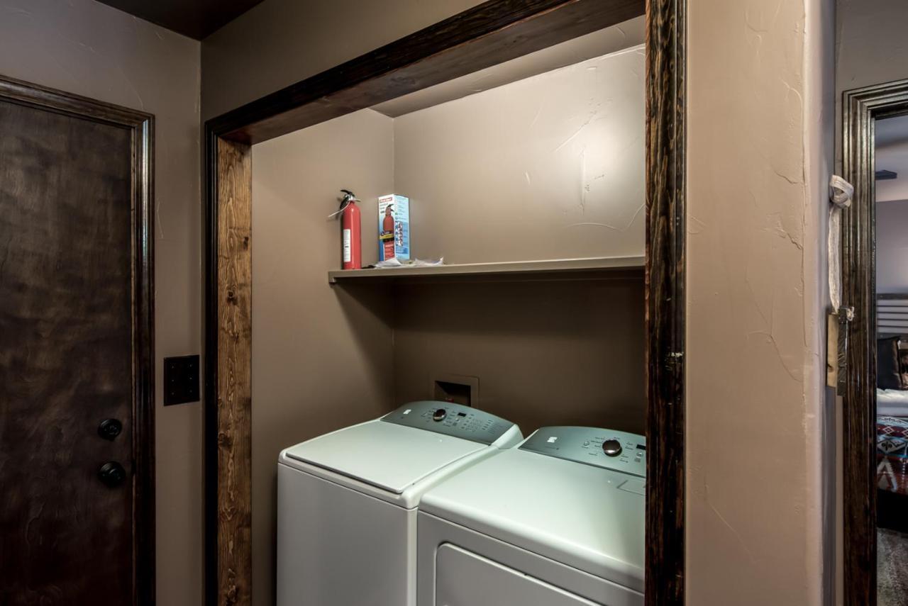 Fifth Dimension, 2 Bedrooms, Wifi, Hot Tub, Game Table, Grill, Sleeps 4 Ruidoso Dış mekan fotoğraf